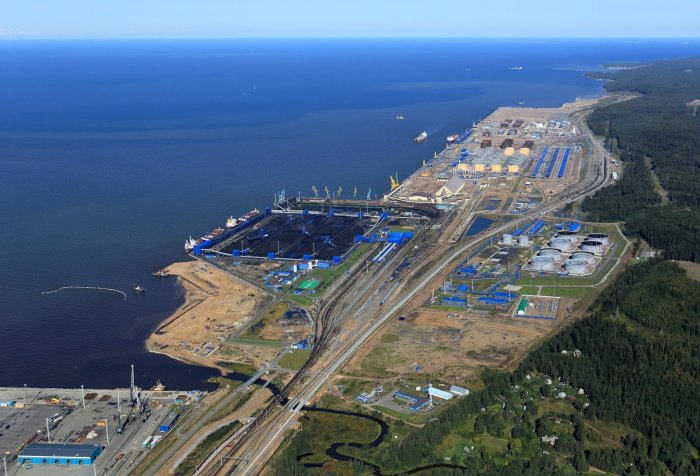 Liquid cargo complex, Leningradskaya area, Kingisepskiy region, Sea-port Ust-Luga