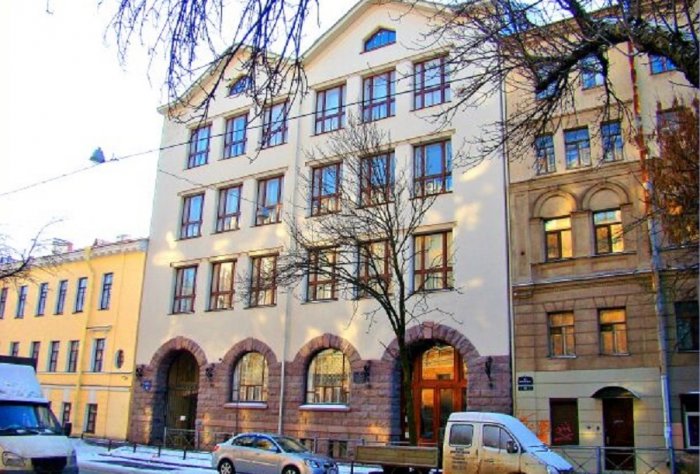 Secondary school  №21 of Vasilyevskiy adminisrative district, 16/17 5th line V.I., St. Petersburg